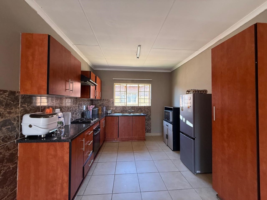 3 Bedroom Property for Sale in Waterval East North West